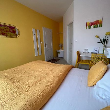 U Svateho Urbana Hotel Mikulov Exterior foto